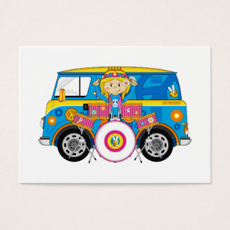 Hippie Girl mit Trommeln und Camper Van