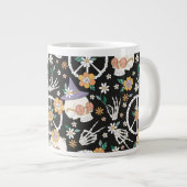 Hippie Halloween Skulls und Blume Muster Jumbo-Tasse (Vorderseite Rechts)