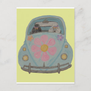 Hippie-Pudel in ihrem Flower Child-Liebesauto Postkarte