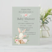 Hippity Hop Bunny Rabbit Modern Baby Einladung (Stehend Vorderseite)