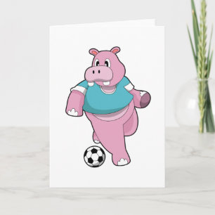 Hippo als Fußballspieler mit Fußball.PNG Karte