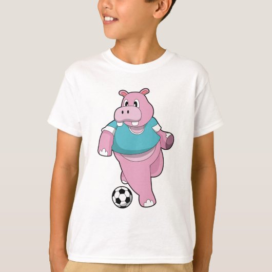 Hippo als Fußballspieler mit Fußball.PNG T-Shirt (Vorderseite)