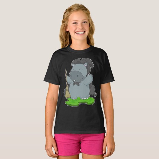 Hippo Halloween Hexe T-Shirt (Vorne ganz)