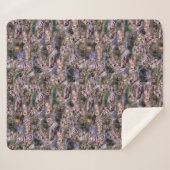 **"Hippo Haven: Eine spielerische Collage der Ries Sherpadecke (Vorderseite (Horizontal))