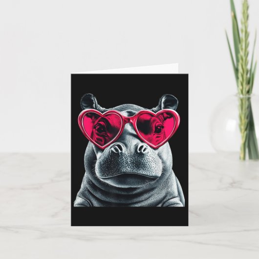 Hippo Wearing Gles Heart Valentinstag Hippopotam Karte (Vorderseite)
