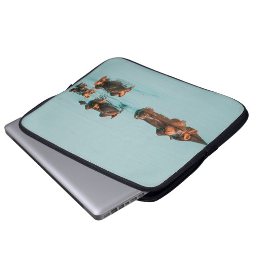 HIPPOS KÜHLEN IM DAM AB LAPTOPSCHUTZHÜLLE (Vorne Knopf)