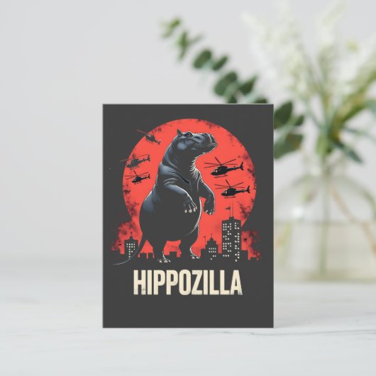 Hippozilla Spooky Moo Deng Baby Pygmy Hippo Postkarte (Stehend Vorderseite)