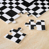 Hipster Mops auf der B&W Checkerboard-Karte Puzzle (Seite)