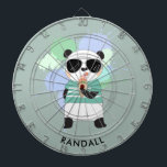 Hipster Panda Bear mit beliebigem Namen Dartscheibe<br><div class="desc">Ein personalisiertes Dartbrett mit einem Hipster-Panda,  der eine Eistüte isst. Bearbeiten Sie den Beispielnamen,  der mit dem gewünschten Namen oder einem anderen Text angezeigt wird.</div>