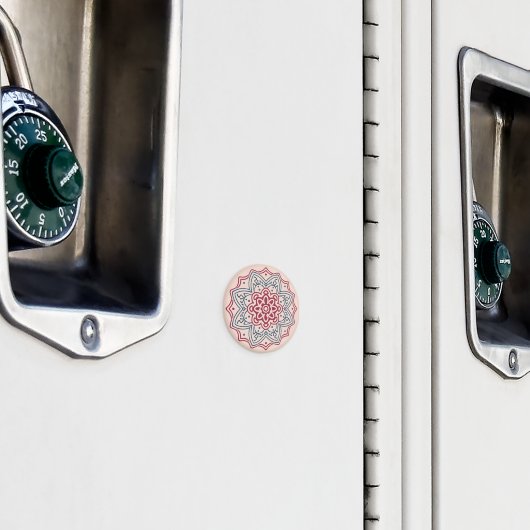 Hirn in Mosaik. Mandala Magnet (In Situ (Schrank))