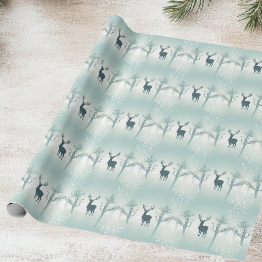Hirsch- und Baummuster Geschenkpapier