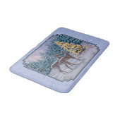 Hirsch & Weihnachtsbaum Winter Blue Badematte (Schrägansicht)