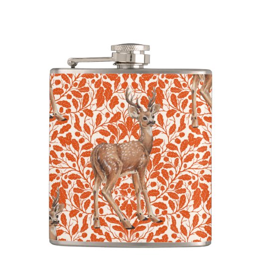 Hirsche auf dekorativen Eichenfeuermustern in dunk Flachmann (Vorderseite)