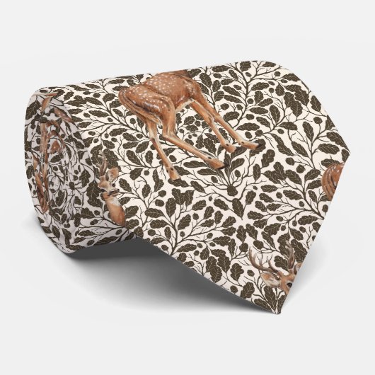 Hirsche auf dekorativen Eichenstaubmustern in brau Krawatte (Gerollt)