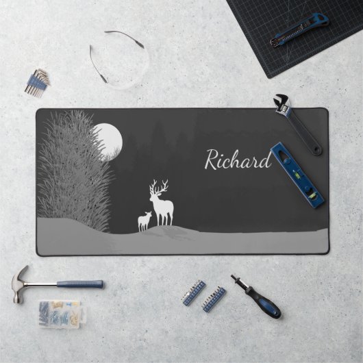 Hirsche auf dem Moon Lit Hill Personal Schreibtischunterlage (Arbeitsplatz)