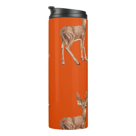 Hirsche auf Rot Thermosbecher (Nach rechts gedreht)