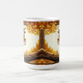 Hirsche, die durch einen bezaubernden Herbstwald s Kaffeetasse (Mittel)