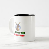 Hirsche im Scheinwerferpuffer Zweifarbige Tasse (Vorderseite Links)