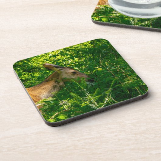 Hirsche im Wald. Getränkeuntersetzer (Linke Seite)