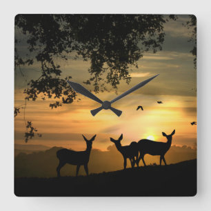 Hirsche im Wald Quadratische Wanduhr