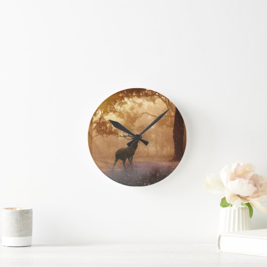 Hirsche im Wald Runde Wanduhr (Zuhause)