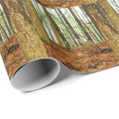 Hirsche in den Nebelkiefern Geschenkpapier (Rolleneckpunkt)