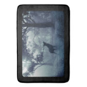 Hirsche mit Antlern in einem Schattenwald Badematte (Vorderseite Vertikal)