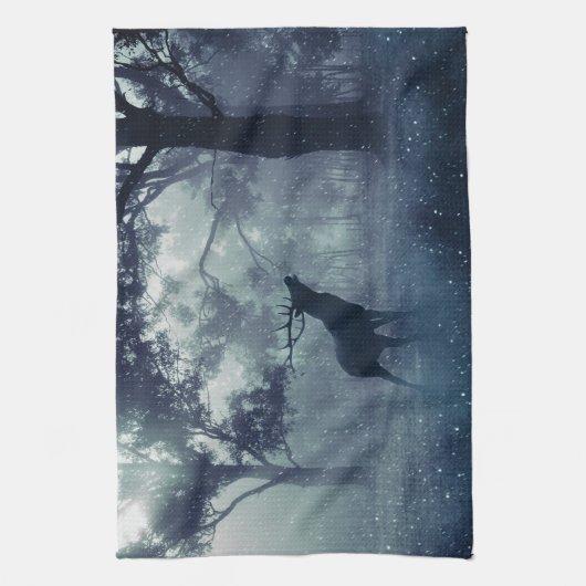 Hirsche mit Antlern in einem Schattenwald Geschirrtuch (Vertikal)
