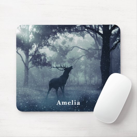Hirsche mit Antlern in einem Schattenwald Mousepad (Mit Mouse)