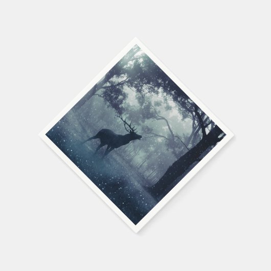 Hirsche mit Antlern in einem Schattenwald Serviette (Ecke)