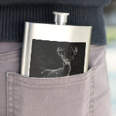 Hirsche mit Geweihen, die von Feld und Baum gerahm Flachmann (Beispiel)