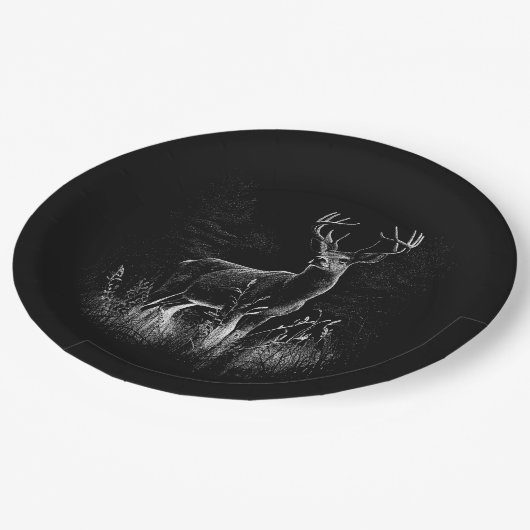 Hirsche mit Geweihen, die von Feld und Baum gerahm Pappteller (Schrägansicht)