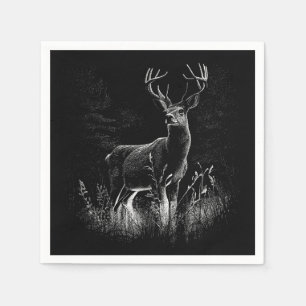 Hirsche mit Geweihen, die von Feld und Baum gerahm Serviette