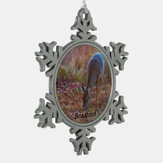 Hirsche, mit Namen personalisieren Schneeflocken Zinn-Ornament (Links)