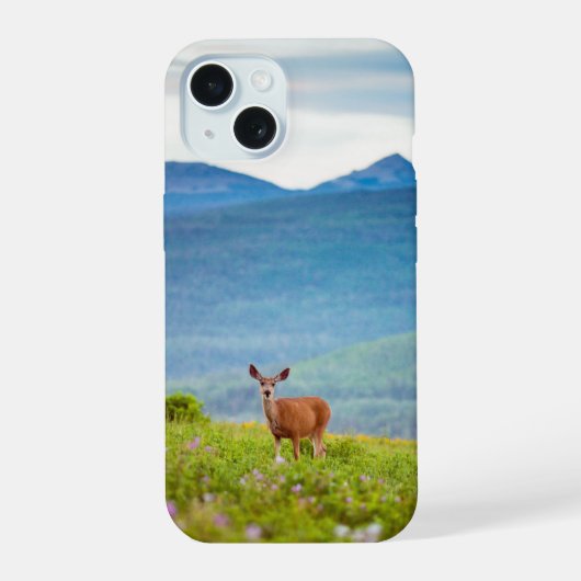 Hirsche und Berge iPhone 15 Hülle (Rückseite)