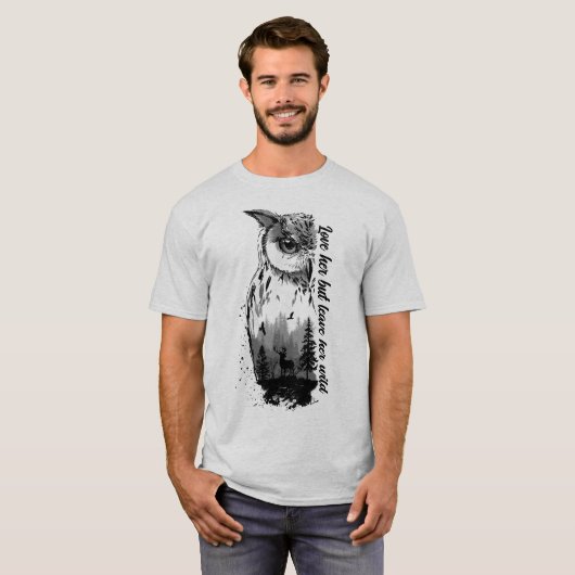 Hirsche und Natur im Hintergrund einer Eule T-Shir T-Shirt (Vorne ganz)