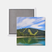 Hirschenkogel im Sommer - Wasser-Reflexionen Magnet (Vorderseite/Rückseite)