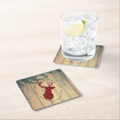 Hirschhaut mit Antlern auf Holzplanken mit Blätter Rechteckiger Pappuntersetzer (Vor Ort)