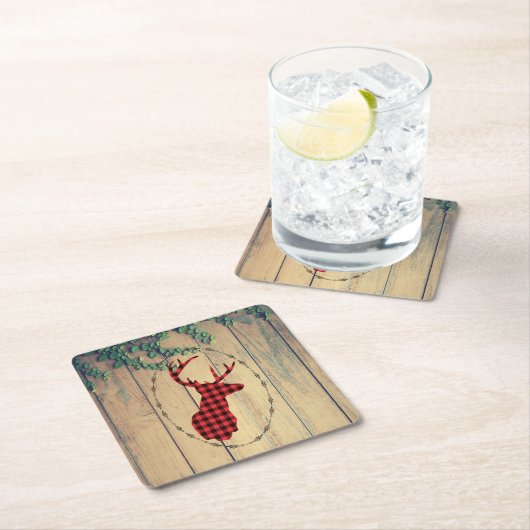 Hirschhaut mit Antlern auf Holzplanken mit Blätter Rechteckiger Pappuntersetzer (Vor Ort)