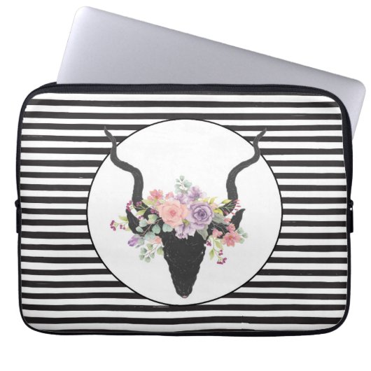 Hirschkopf-Silhouette mit Rose verziert Laptopschutzhülle (Vorderseite)