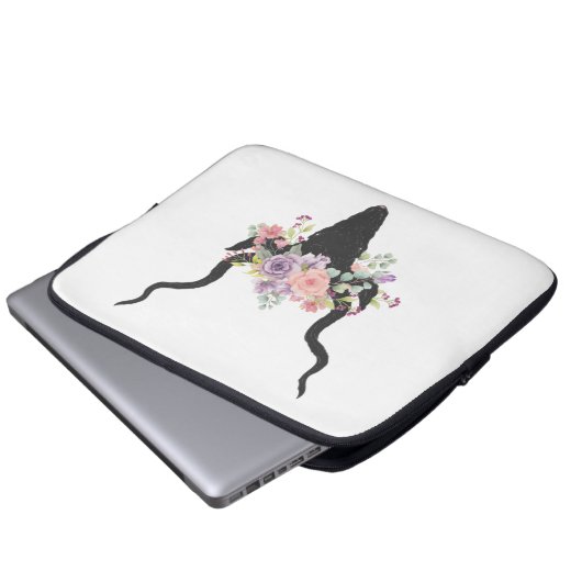 Hirschkopf-Silhouette mit Rose verziert Laptopschutzhülle (Vorne Knopf)