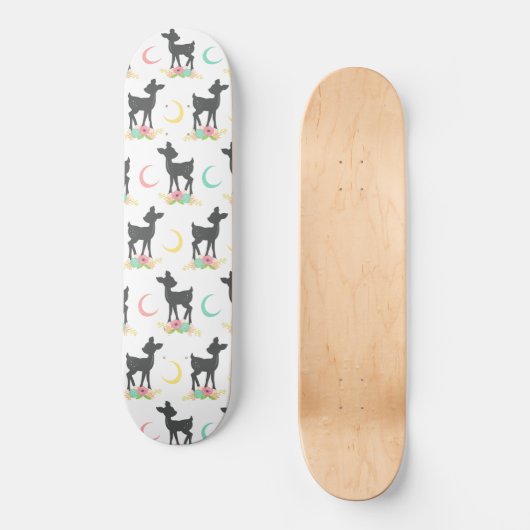 Hirschmuster, Baby Deer, Boho, Blume, Mond Skateboard (Vorderseite)