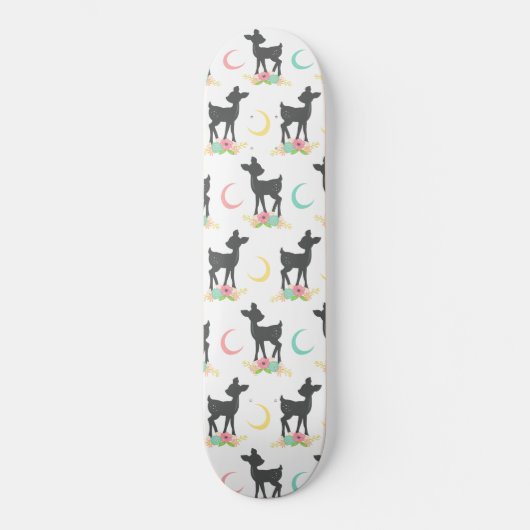 Hirschmuster, Baby Deer, Boho, Blume, Mond Skateboard (Vorderseite)