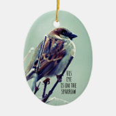 HIs Auge ist auf dem Sparrow Keramikornament (Vorne)