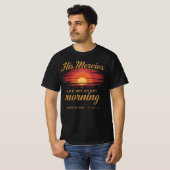 His Mercies Are New Every Morning Sunset Christian T-Shirt (Vorne ganz)