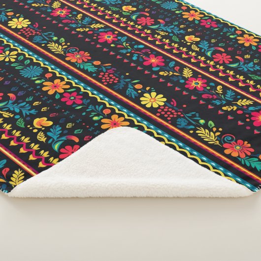 Hispanic Folk Art Pattern Sherpadecke (3/4)