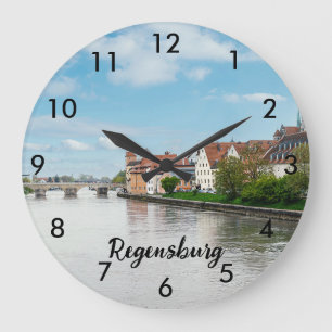 Historische Altstadt von Regensburg, Deutschland Große Wanduhr