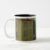Historische Gebäude mit Kanal, Prag, Tschechische Zweifarbige Tasse (Links)