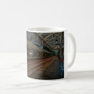 Historische Hebden Bridge Eisenbahnstation im Vint Kaffeetasse
