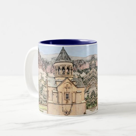 Historische Tasse der armenischen Kirche (Vorderseite Links)